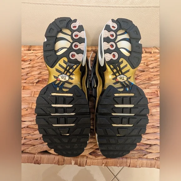 NIKE Air Max Plus TN White Metallic Gold Black HMO352-100 Sneaker Size M 6.5/W 8